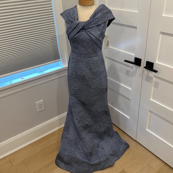 Teri Jon Rickie Freeman Women’s Slate Textured Off Shoulder Gown Size 4 - Picture 1 of 7